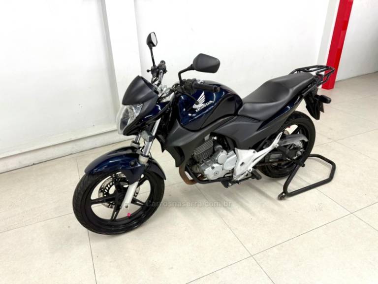 HONDA - CB 300R - 2010/2010 - Preta - R$ 12.900,00