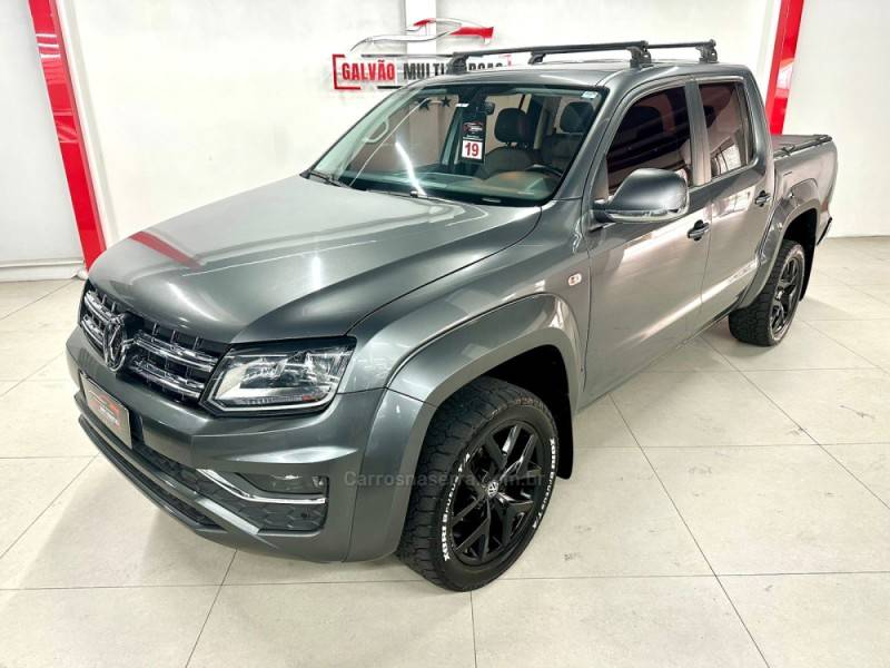 VOLKSWAGEN - AMAROK - 2019/2019 - Cinza - R$ 139.900,00