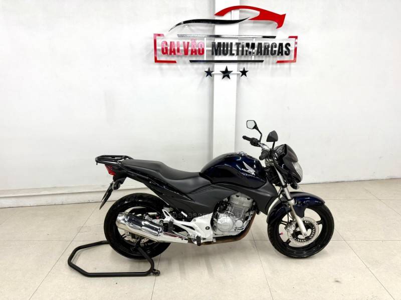 HONDA - CB 300R - 2010/2010 - Preta - R$ 12.900,00