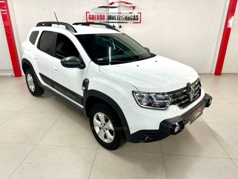 RENAULT - DUSTER - 2022/2022 - Branca - Sob Consulta