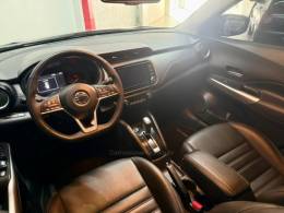 NISSAN - KICKS - 2022/2022 - Preta - R$ 109.900,00