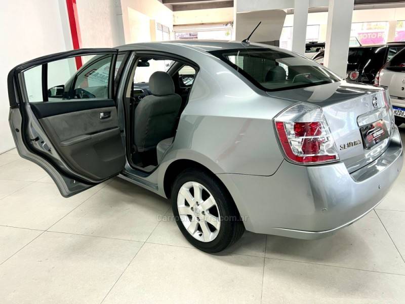 NISSAN - SENTRA - 2008/2008 - Prata - R$ 29.900,00