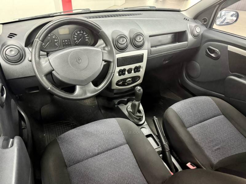 RENAULT - LOGAN - 2009/2009 - Cinza - R$ 23.900,00