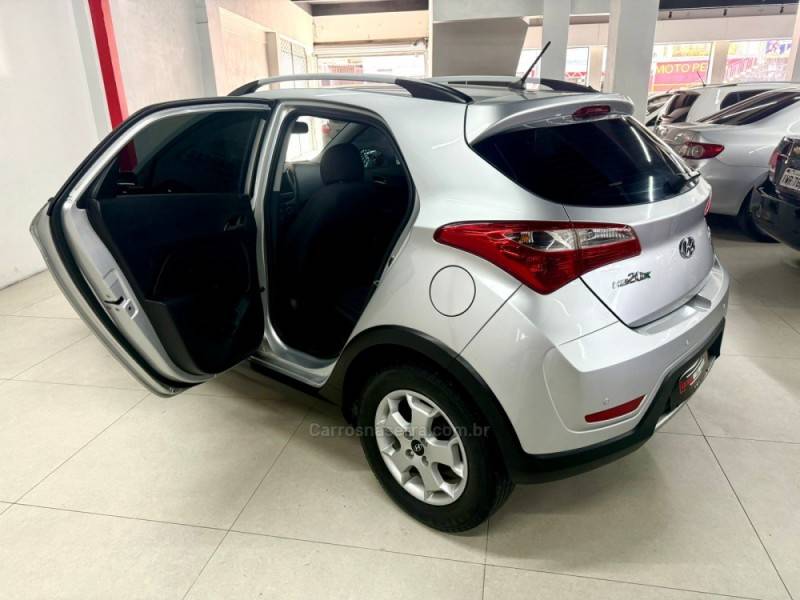 HYUNDAI - HB20X - 2014/2014 - Prata - R$ 54.900,00