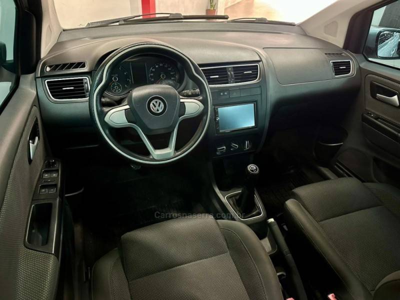VOLKSWAGEN - FOX - 2010/2010 - Prata - Sob Consulta