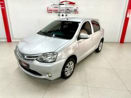 TOYOTA - ETIOS - 2016/2016 - Prata - Sob Consulta