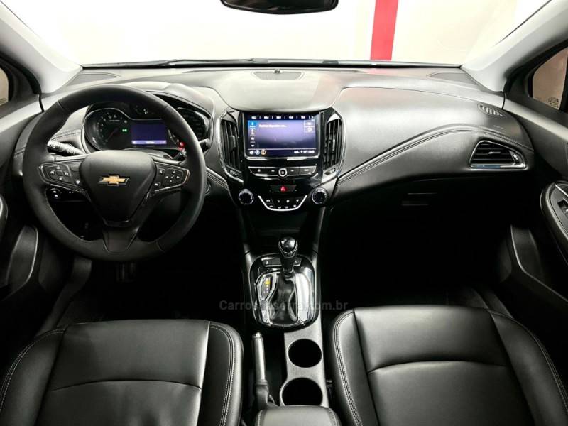 CHEVROLET - CRUZE - 2023/2023 - Branca - R$ 117.900,00