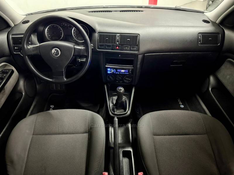 VOLKSWAGEN - GOLF - 2009/2009 - Prata - R$ 40.900,00