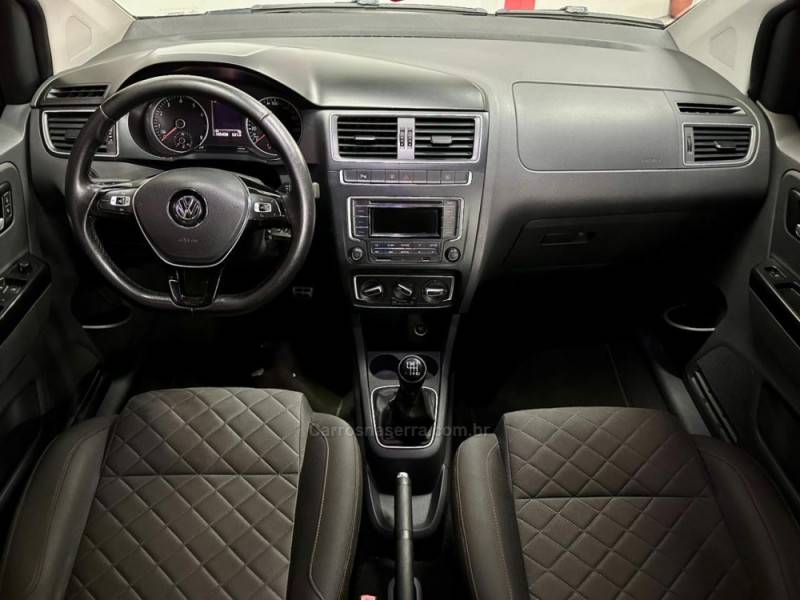 VOLKSWAGEN - FOX - 2015/2015 - Azul - Sob Consulta