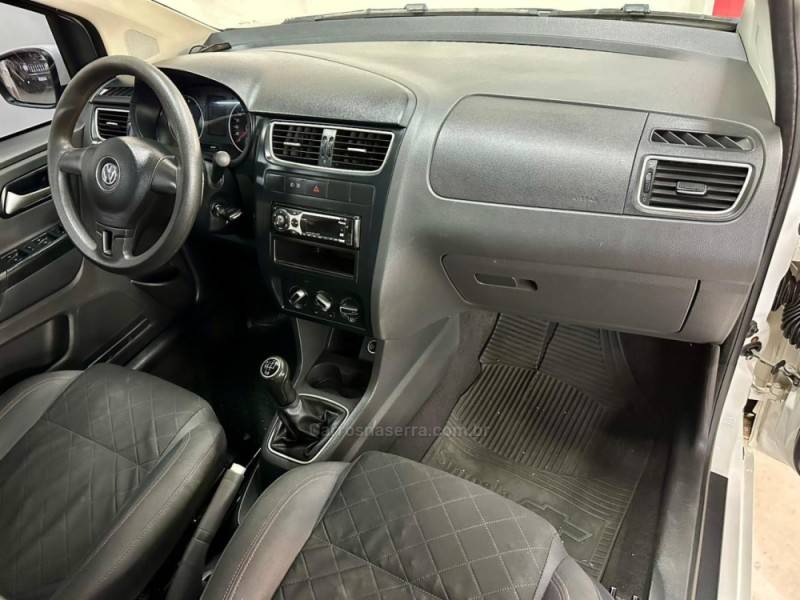 VOLKSWAGEN - FOX - 2013/2013 - Branca - Sob Consulta
