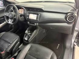 NISSAN - KICKS - 2017/2017 - Cinza - R$ 81.900,00