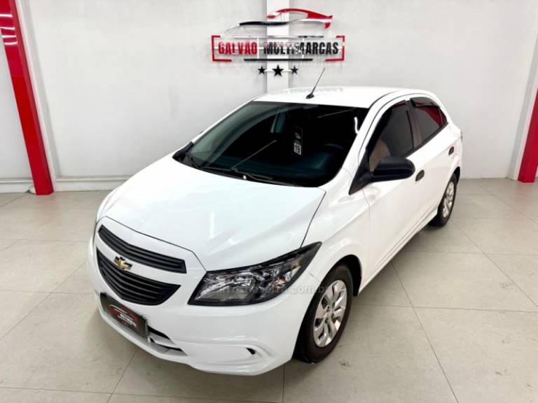 CHEVROLET - ONIX - 2019/2019 - Branca - R$ 54.900,00