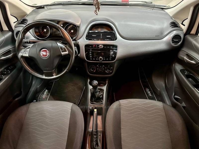 FIAT - PUNTO - 2016/2016 - Vermelha - Sob Consulta