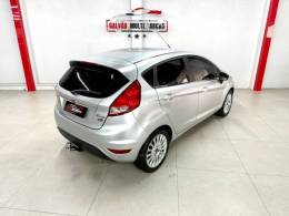 FORD - FIESTA - 2014/2014 - Prata - R$ 45.900,00