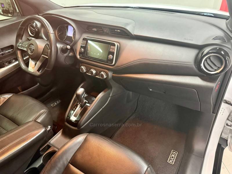 NISSAN - KICKS - 2019/2019 - Branca - R$ 83.900,00