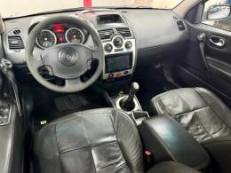 RENAULT - MÉGANE - 2008/2008 - Prata - R$ 23.900,00