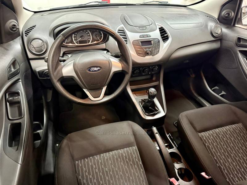FORD - KA - 2015/2015 - Prata - R$ 37.900,00
