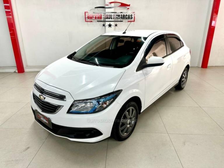 CHEVROLET - ONIX - 2013/2013 - Branca - Sob Consulta