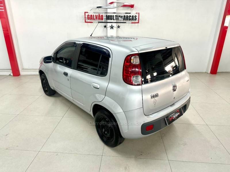 FIAT - UNO - 2011/2011 - Prata - Sob Consulta