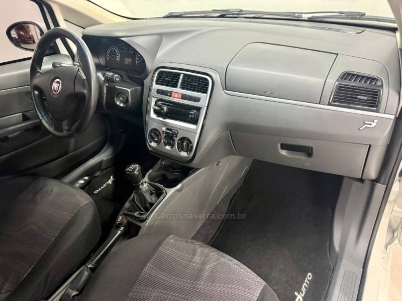 FIAT - PUNTO - 2010/2010 - Branca - R$ 37.900,00