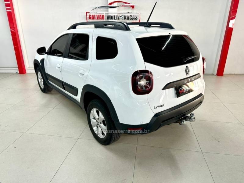 RENAULT - DUSTER - 2022/2022 - Branca - Sob Consulta