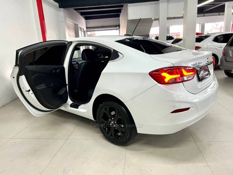 CHEVROLET - CRUZE - 2023/2023 - Branca - R$ 117.900,00