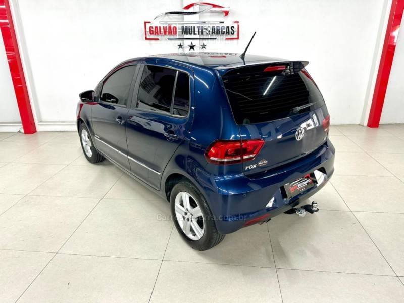 VOLKSWAGEN - FOX - 2015/2015 - Azul - Sob Consulta