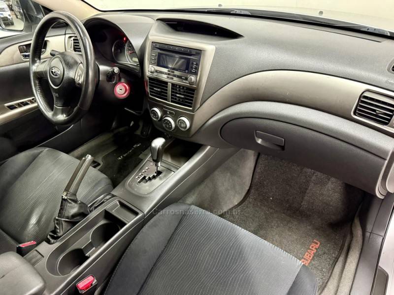 SUBARU - IMPREZA - 2008/2008 - Prata - R$ 40.900,00