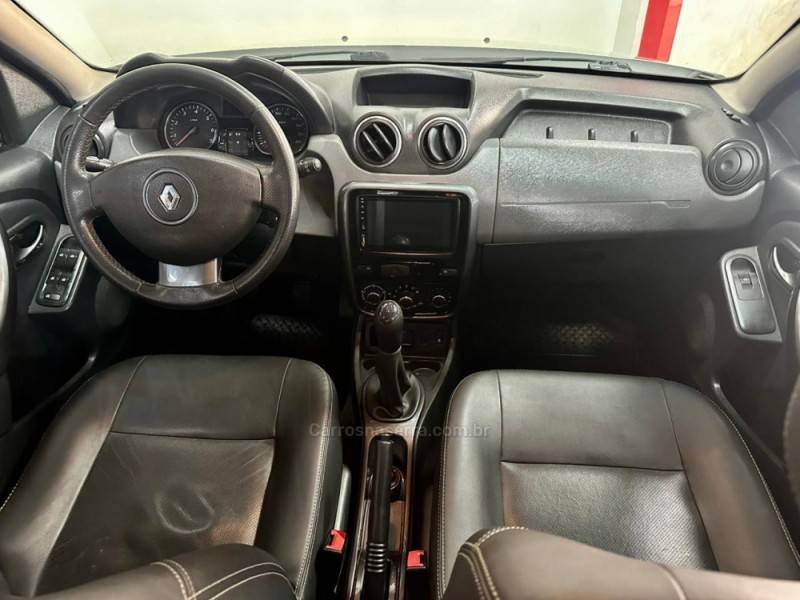 RENAULT - DUSTER - 2013/2013 - Prata - Sob Consulta