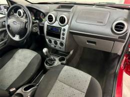 FORD - FIESTA - 2014/2014 - Vermelha - Sob Consulta