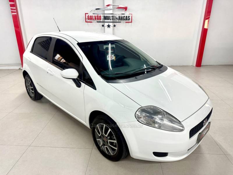 FIAT - PUNTO - 2010/2010 - Branca - R$ 37.900,00
