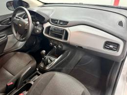 CHEVROLET - ONIX - 2019/2019 - Branca - R$ 54.900,00