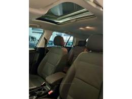 VOLKSWAGEN - GOLF - 2015/2015 - Branca - R$ 80.900,00