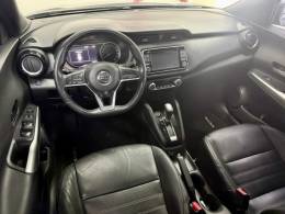 NISSAN - KICKS - 2017/2017 - Cinza - R$ 81.900,00
