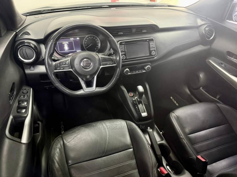 NISSAN - KICKS - 2017/2017 - Cinza - R$ 81.900,00