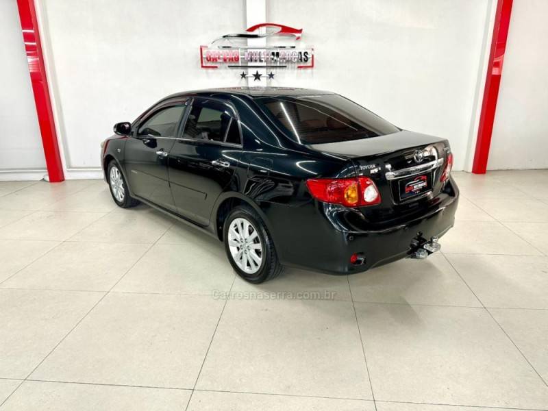 TOYOTA - COROLLA - 2010/2010 - Preta - Sob Consulta