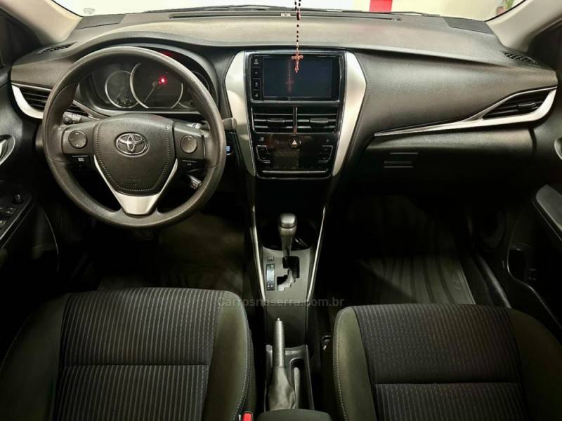 TOYOTA - YARIS - 2021/2021 - Preta - Sob Consulta