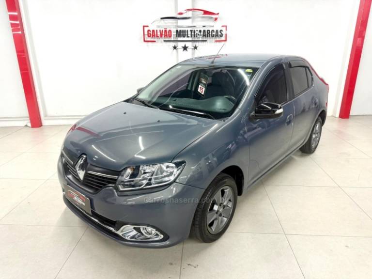 RENAULT - LOGAN - 2015/2015 - Vermelha - R$ 39.900,00