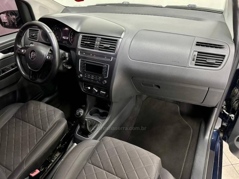 VOLKSWAGEN - FOX - 2015/2015 - Azul - Sob Consulta