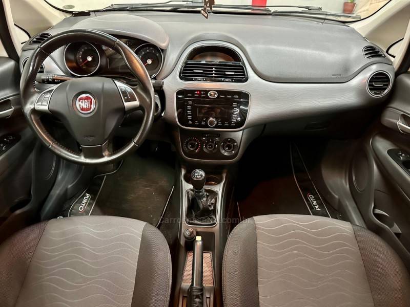 FIAT - PUNTO - 2016/2016 - Vermelha - Sob Consulta