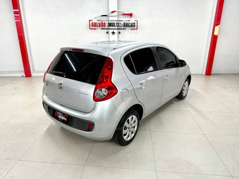 FIAT - PALIO - 2013/2013 - Prata - R$ 37.900,00