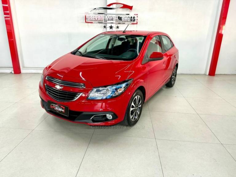 CHEVROLET - ONIX - 2015/2015 - Vermelha - R$ 53.900,00
