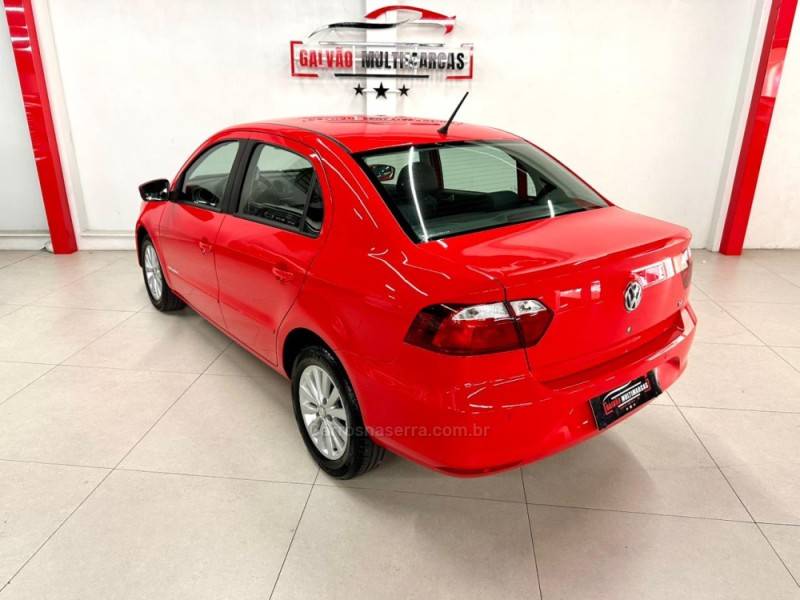 VOLKSWAGEN - VOYAGE - 2014/2014 - Vermelha - Sob Consulta