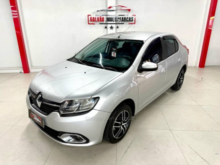 RENAULT - LOGAN - 2015/2015 - Prata - R$ 36.900,00