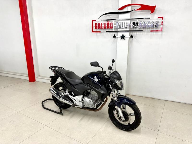 HONDA - CB 300R - 2010/2010 - Preta - R$ 12.900,00