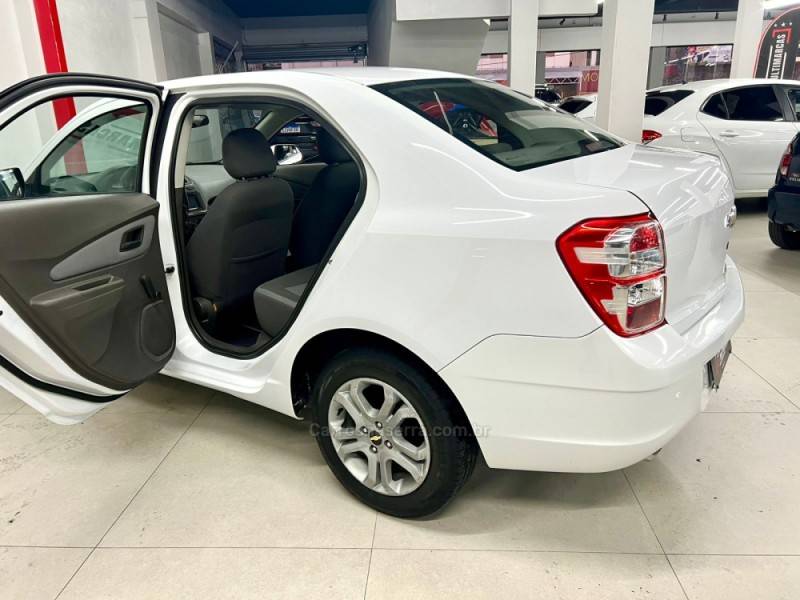 CHEVROLET - COBALT - 2012/2012 - Branca - R$ 34.900,00
