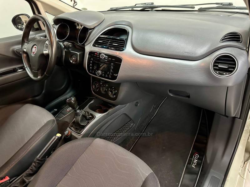 FIAT - PUNTO - 2016/2016 - Vermelha - Sob Consulta