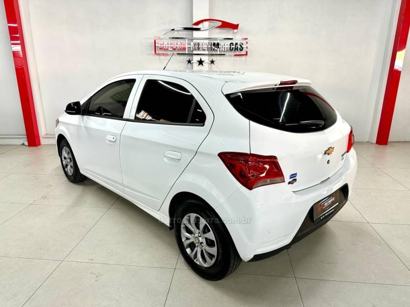 CHEVROLET - ONIX - 2017/2017 - Cinza - Sob Consulta