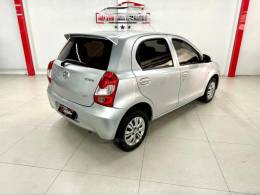 TOYOTA - ETIOS - 2016/2016 - Prata - Sob Consulta