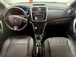 RENAULT - LOGAN - 2015/2015 - Vermelha - R$ 39.900,00